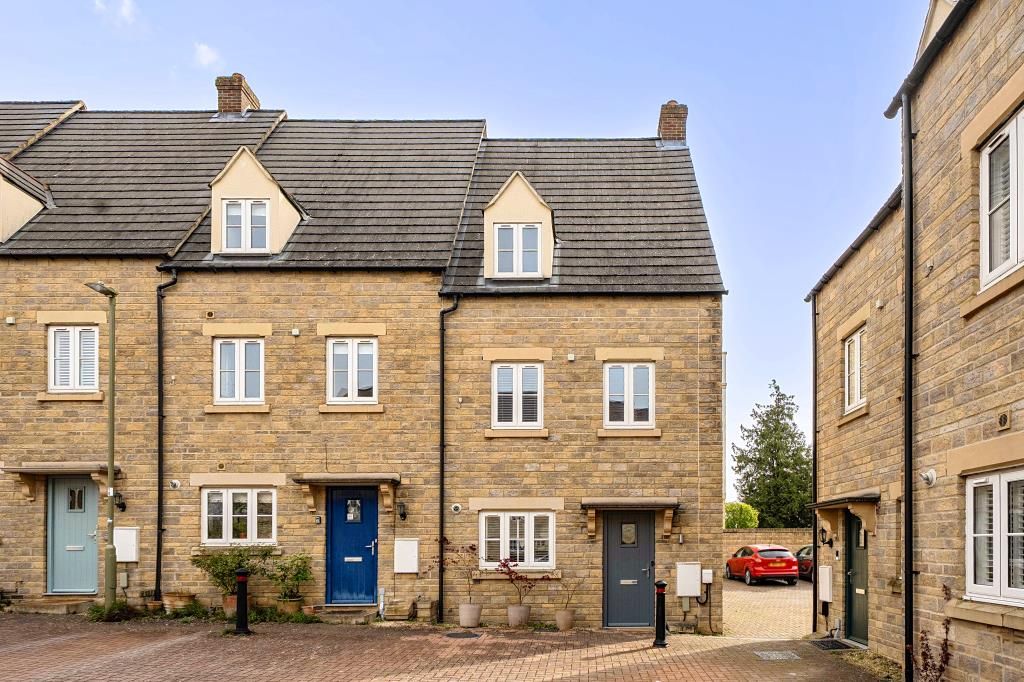 Property photo 1 of 21 External View