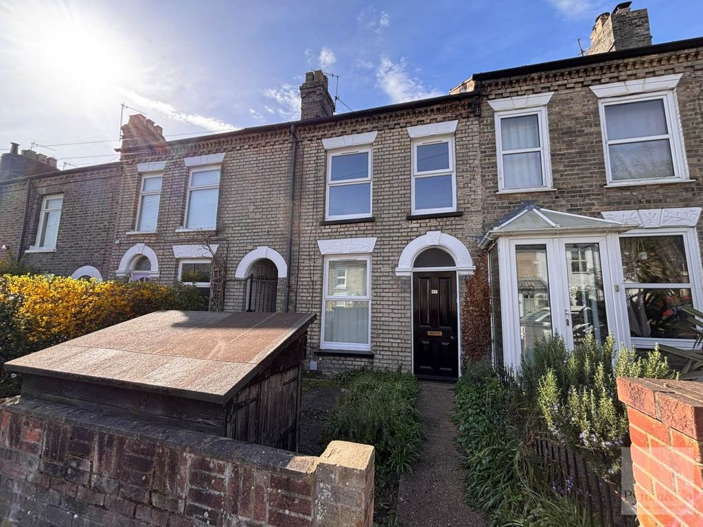 Property photo 1 of 9