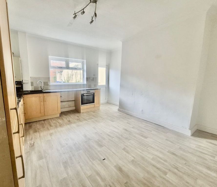 Property photo 3 of 13 Photo 9