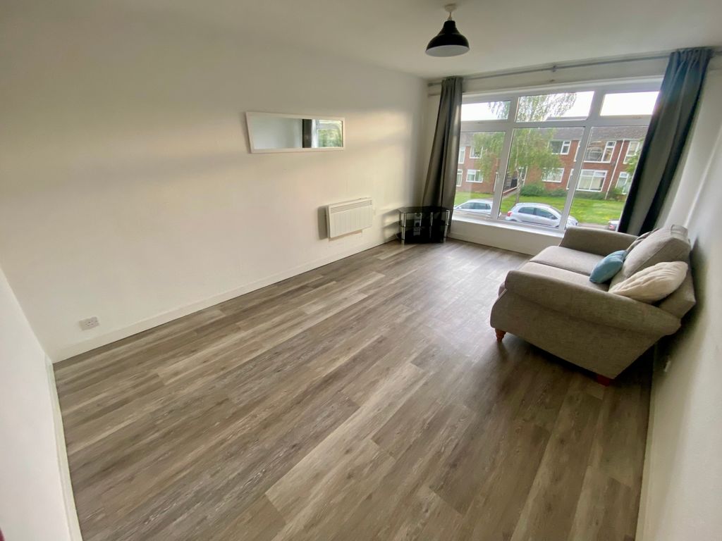 Property photo 3 of 10 Conifer Rise