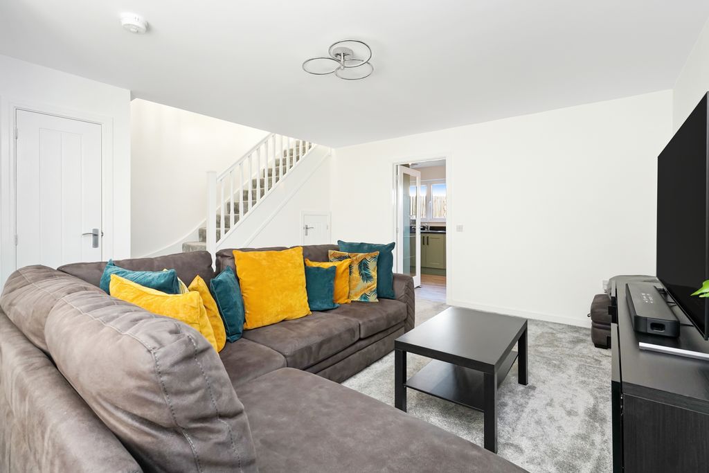 Property photo 3 of 19 Property Image 3