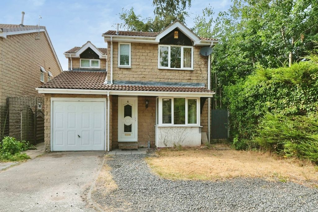 Property photo 1 of 11