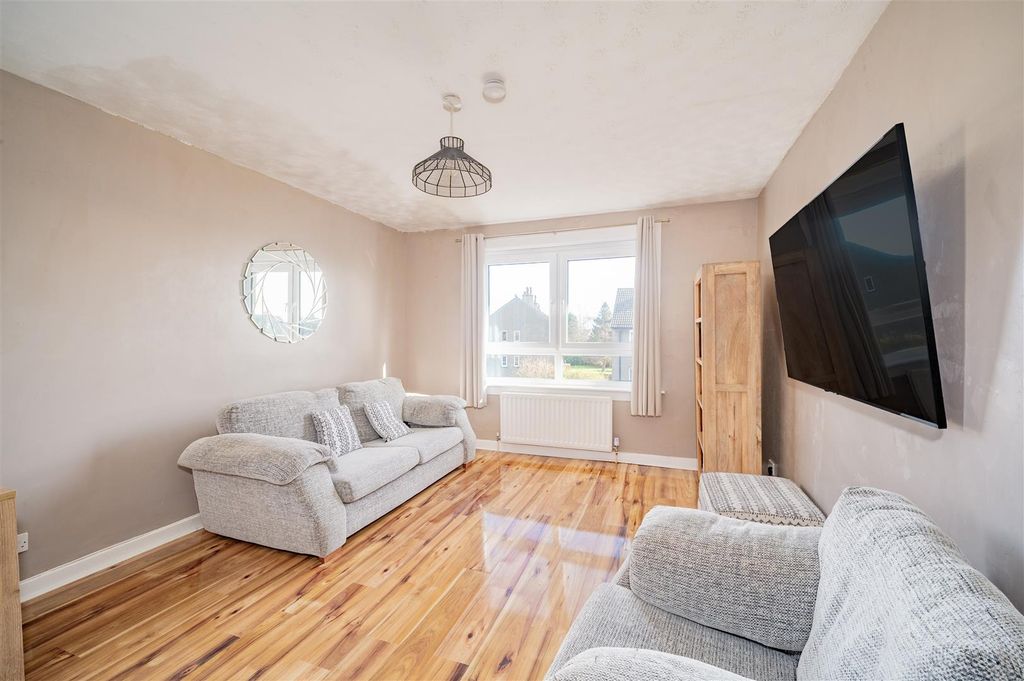 Property photo 2 of 13 1F Keith Place Dundee-8.Jpg