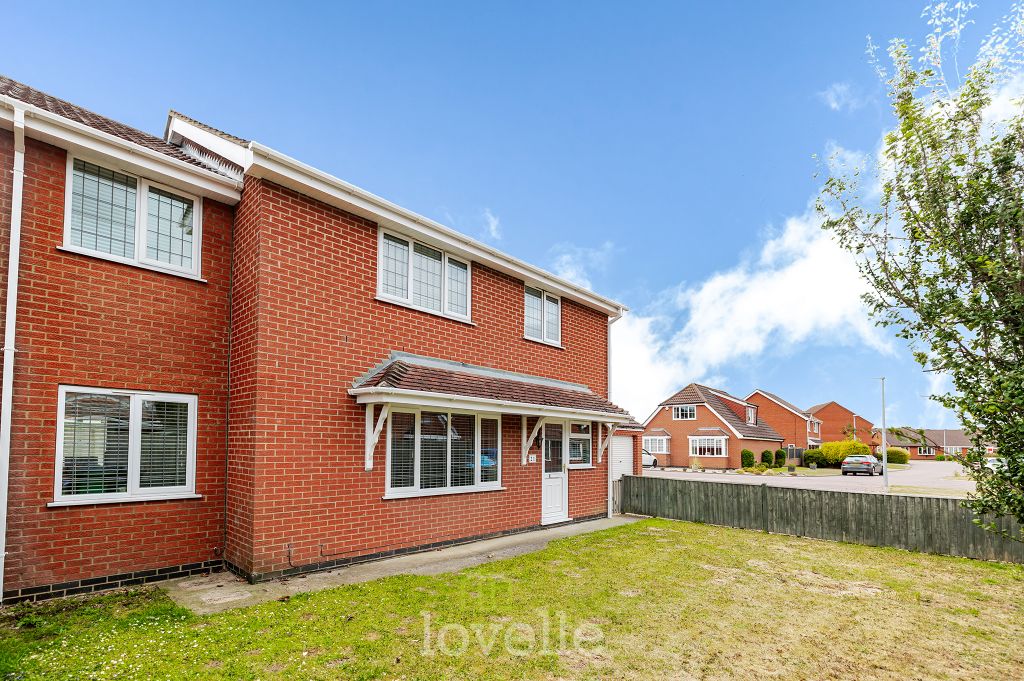 Property photo 2 of 35