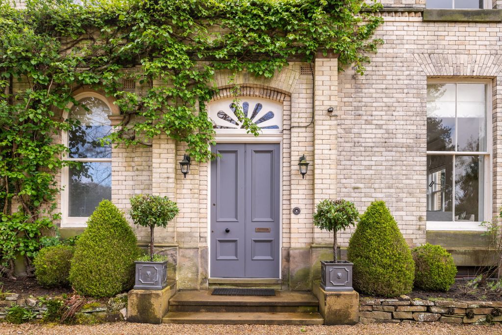 Property photo 3 of 25 Front Elevation