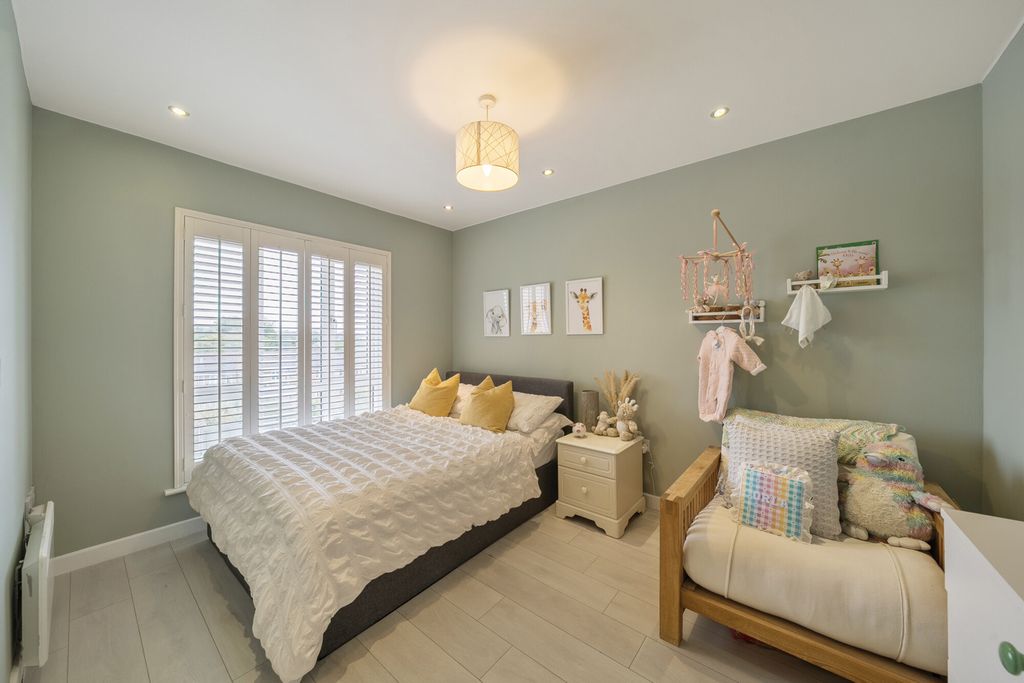 Property photo 2 of 18 1515037-14-1A0629...