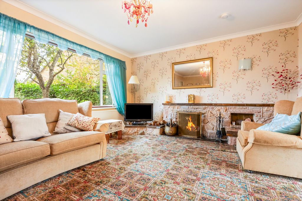 Property photo 3 of 25