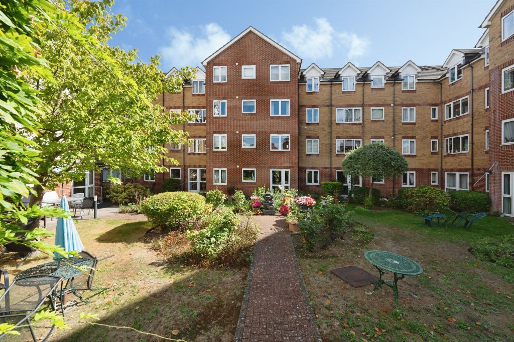 Property photo 2 of 17