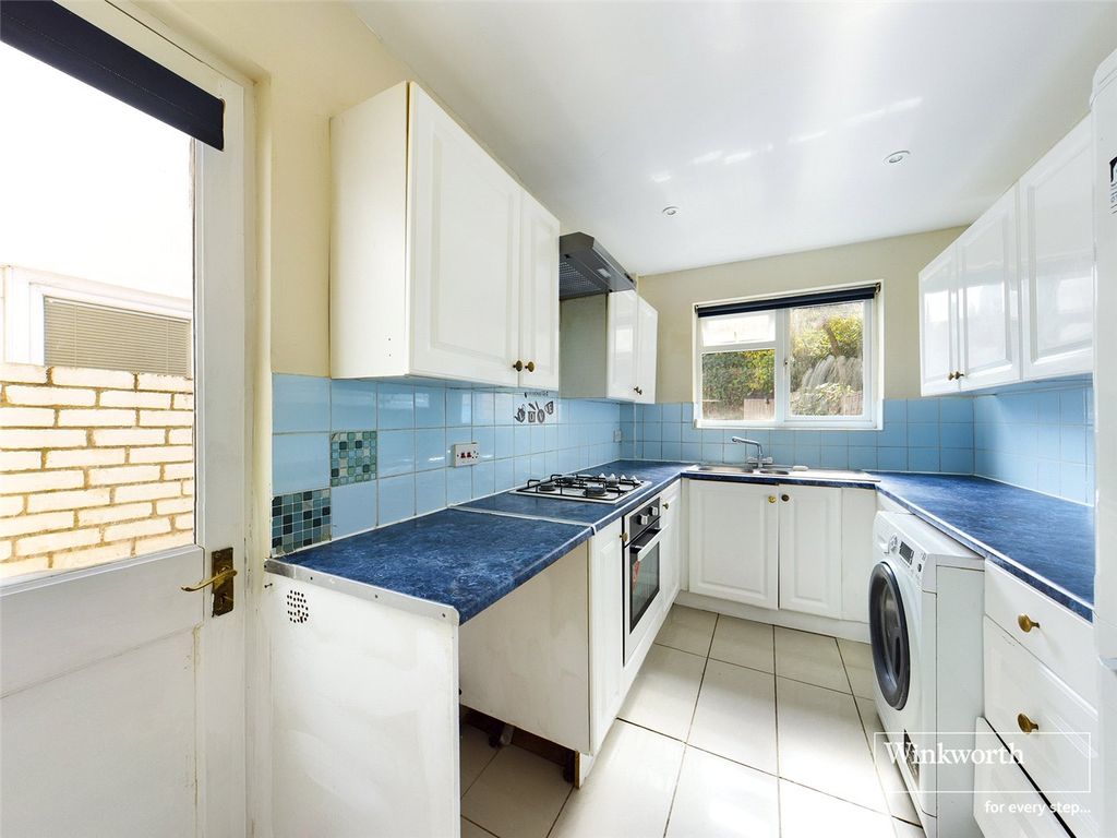 Property photo 2 of 12 Picture No. 13