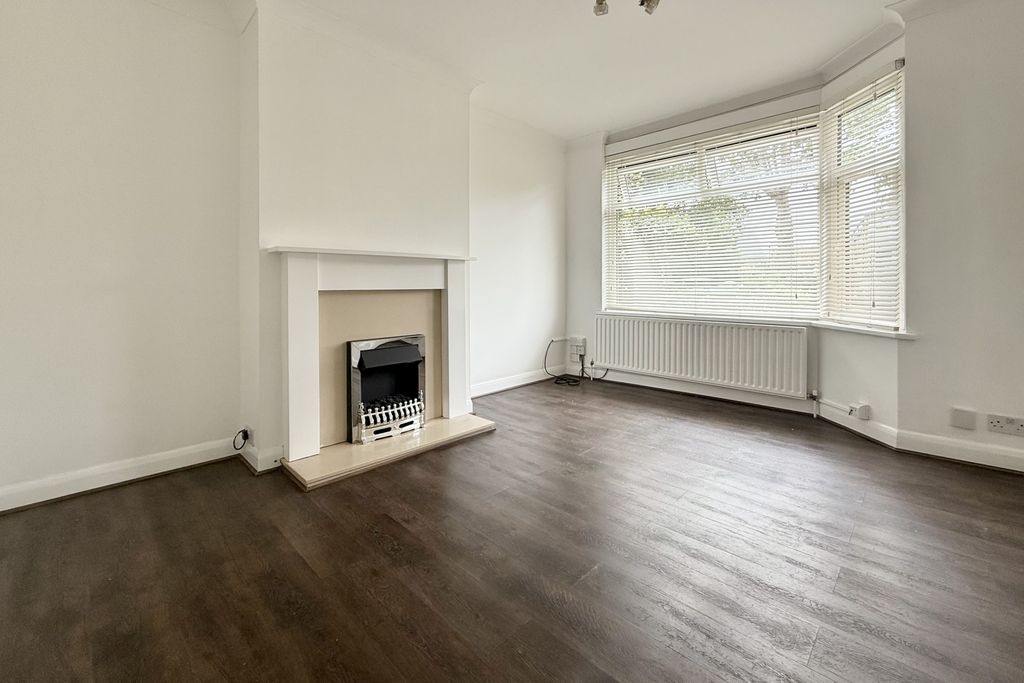 Property photo 2 of 13 2