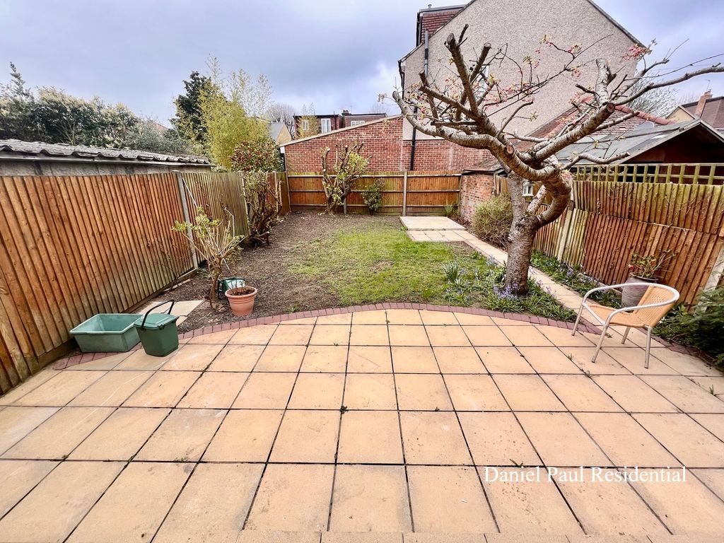 Property photo 3 of 17