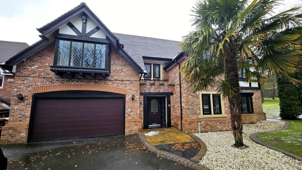 Property photo 1 of 54 1