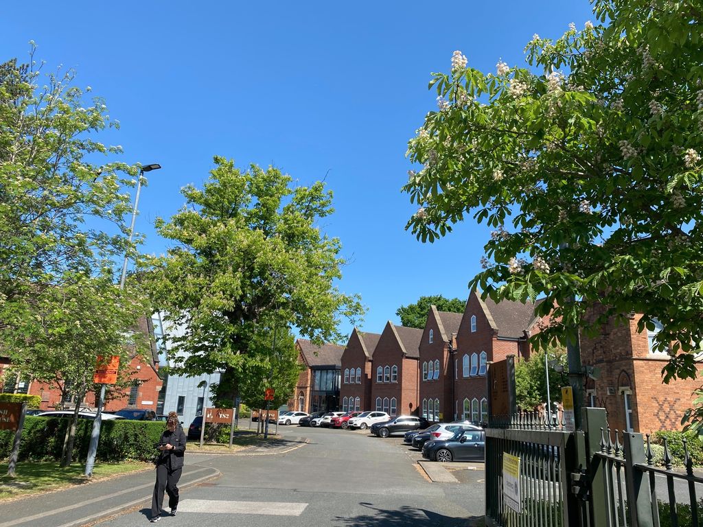 Property photo 3 of 13