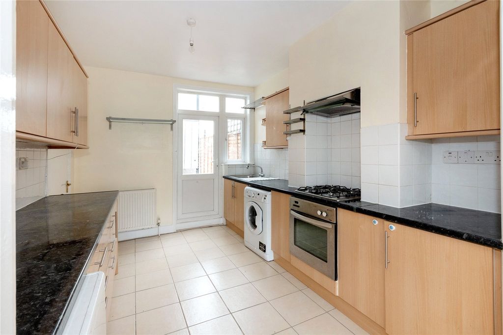 Property photo 2 of 10 Picture No. 03