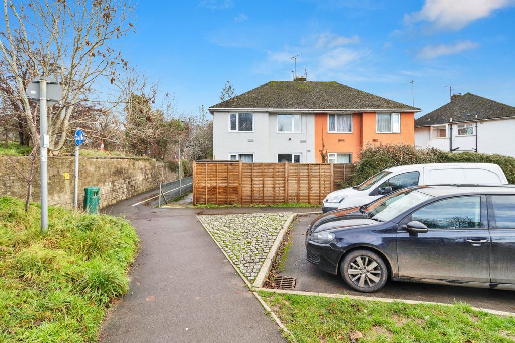 Property photo 1 of 15 Picture No. 24