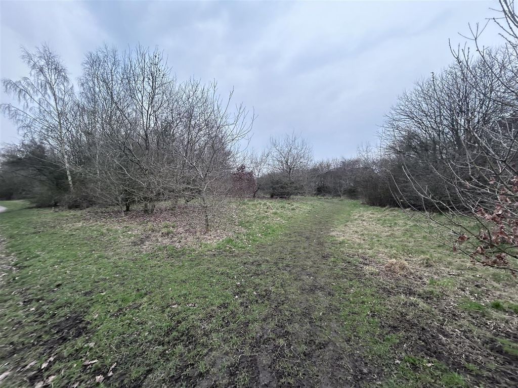 Property photo 2 of 7