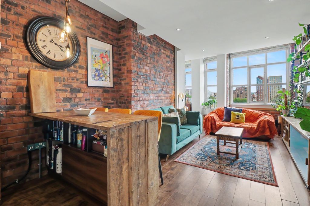 Property photo 1 of 18 Img_5549