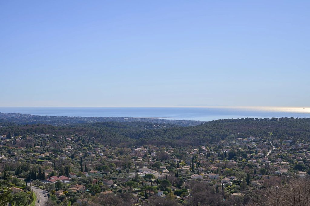 Property photo 3 of 22