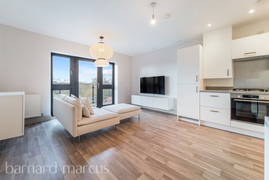 Property photo 3 of 9