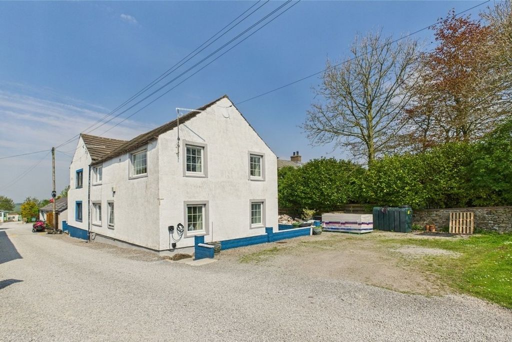 Property photo 2 of 22 Photo 21