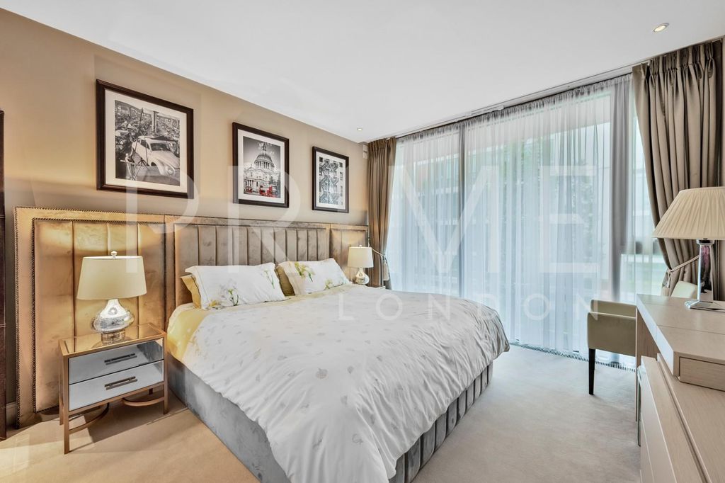 Property photo 3 of 24 Bedroom2 (3).Jpg