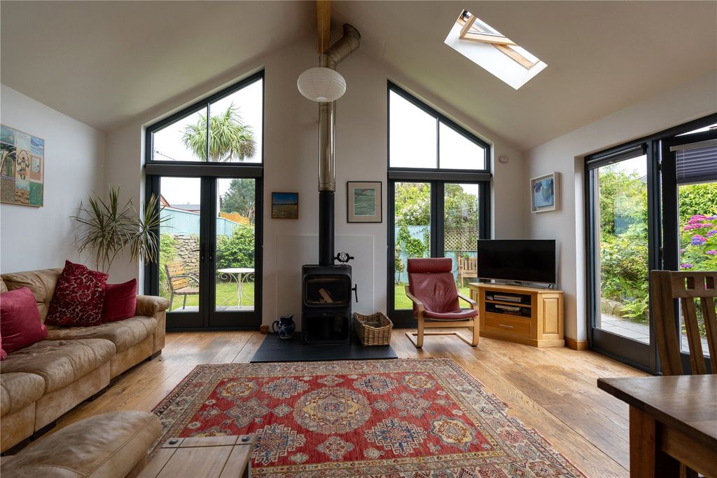 Property photo 3 of 25 Picture No. 22