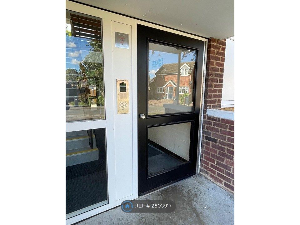 Property photo 1 of 20 Security Door Entrance