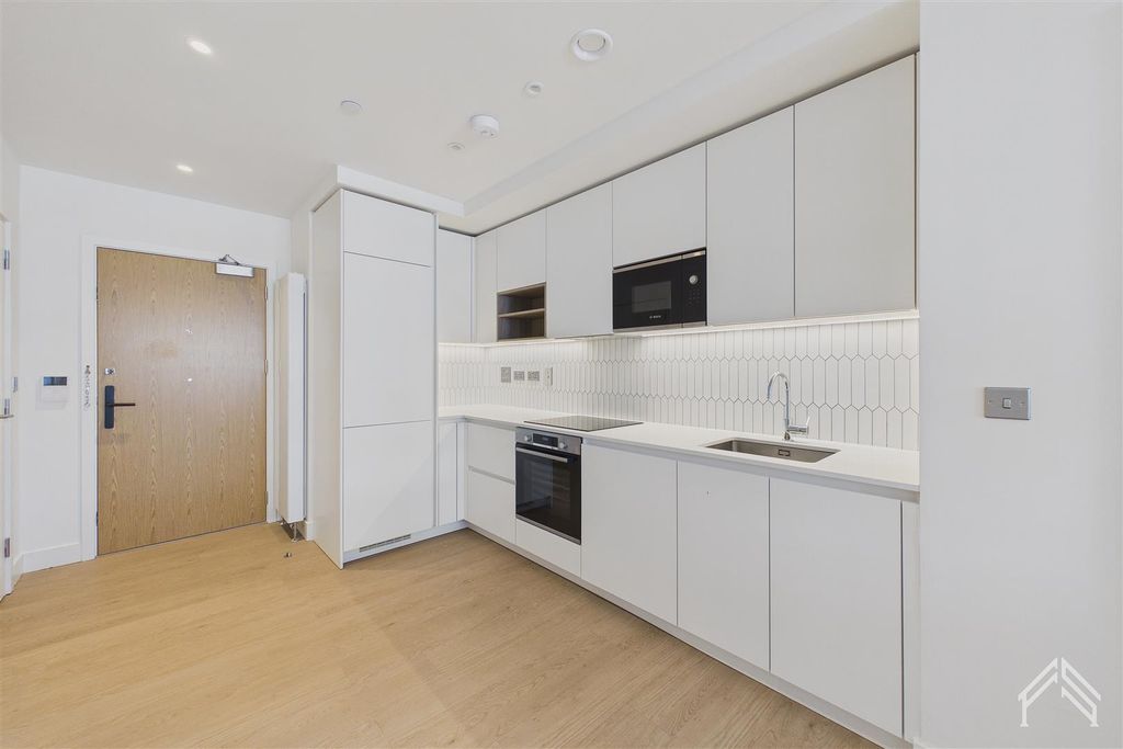 Property photo 3 of 15 3.Jpg