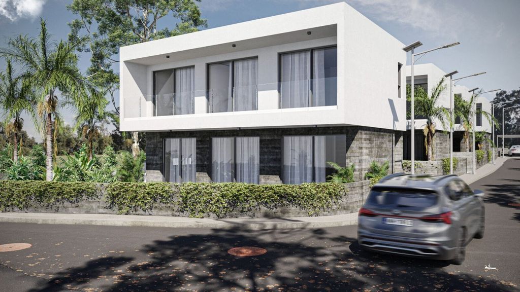 Property photo 1 of 5