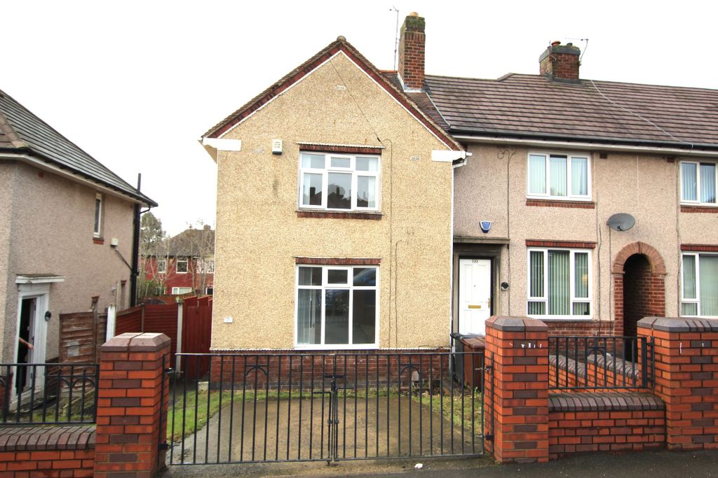 Property photo 1 of 20