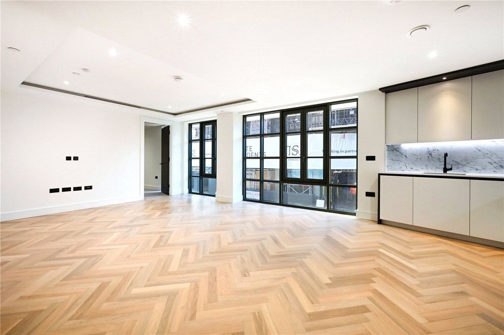 Property photo 1 of 9 Brigade Court