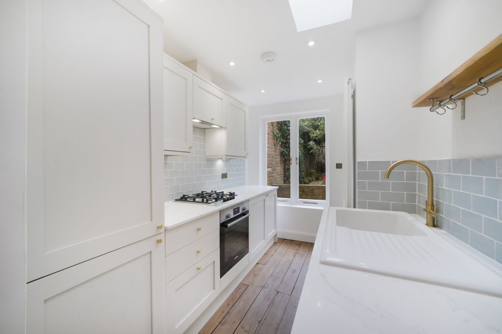 Property photo 1 of 9 Kitchen View 1
