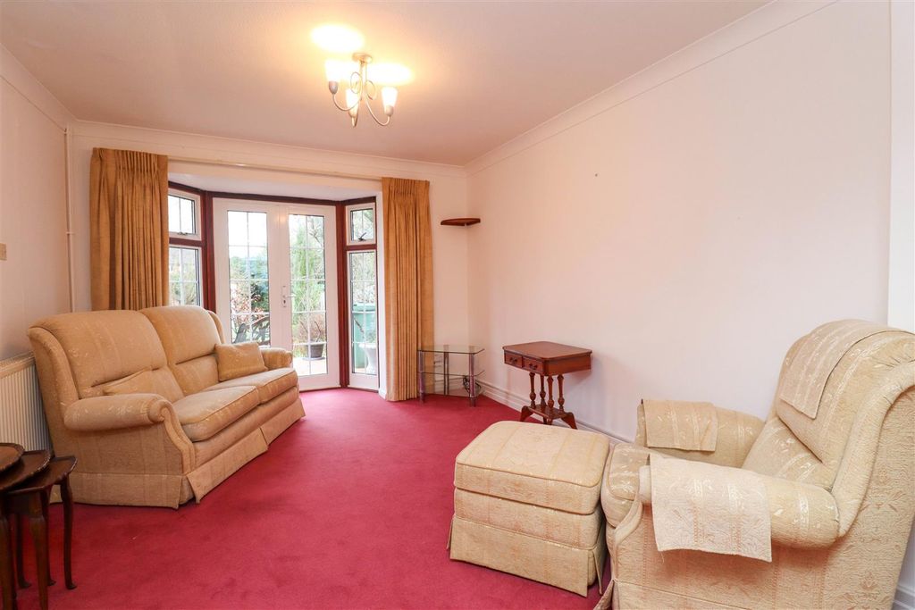 Property photo 3 of 14 Living Room