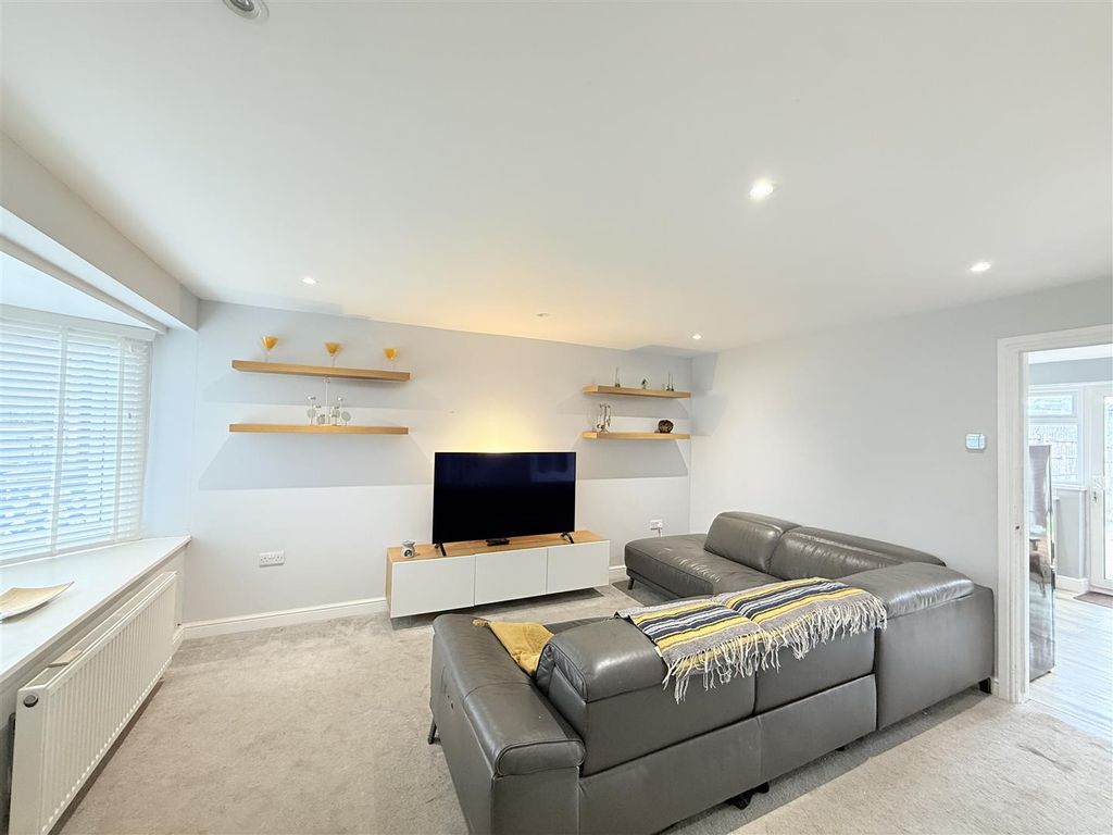 Property photo 2 of 17 Img_1231.Jpeg