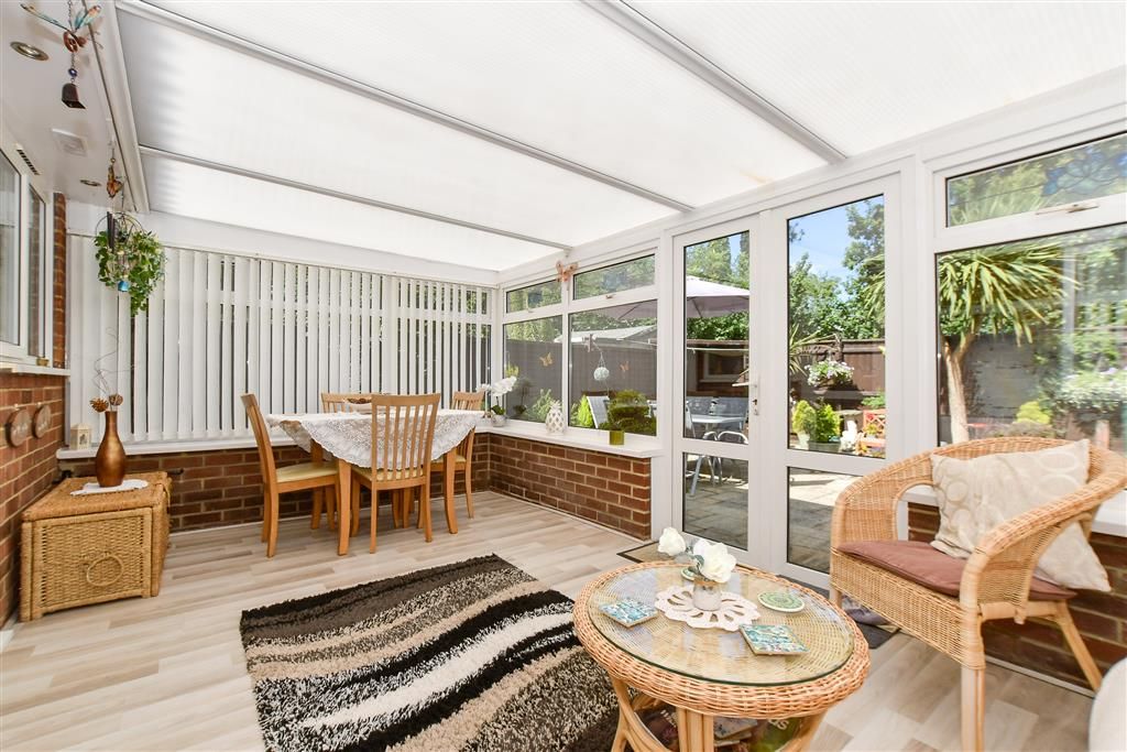 Property photo 1 of 11 Conservatory