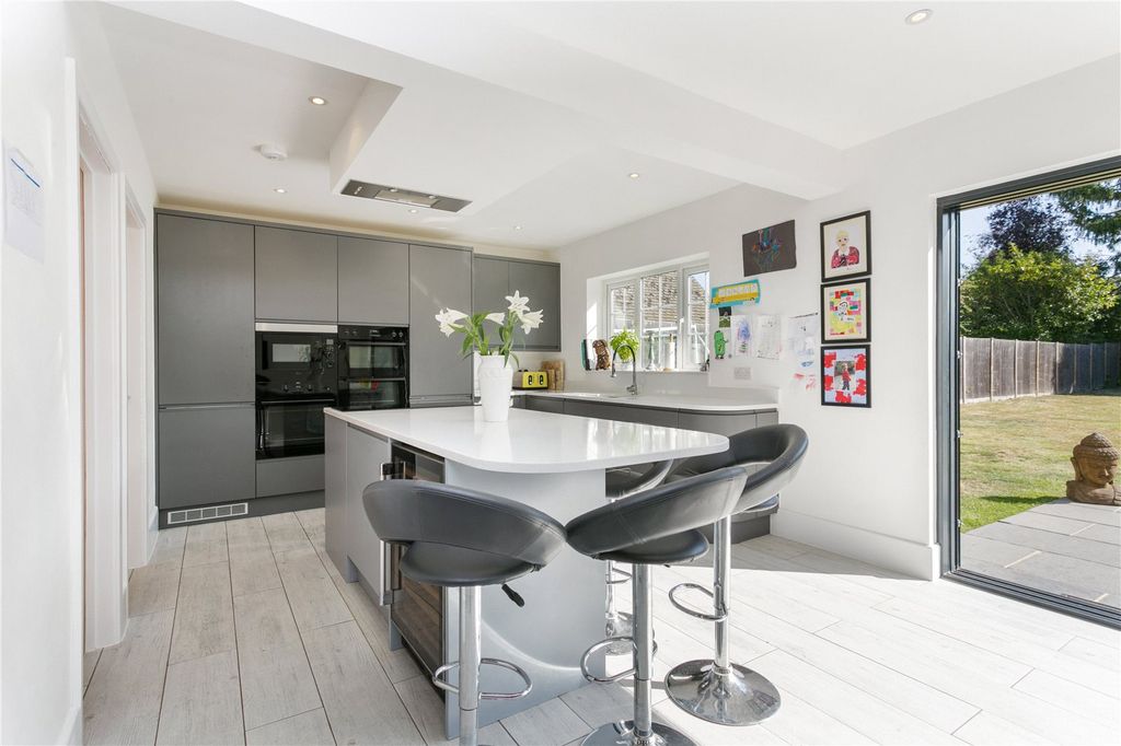 Property photo 2 of 14 Picture No. 07
