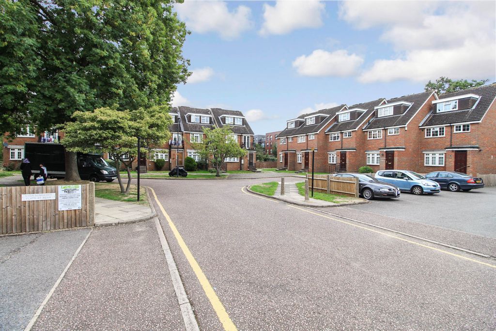 Property photo 2 of 12 Gallery