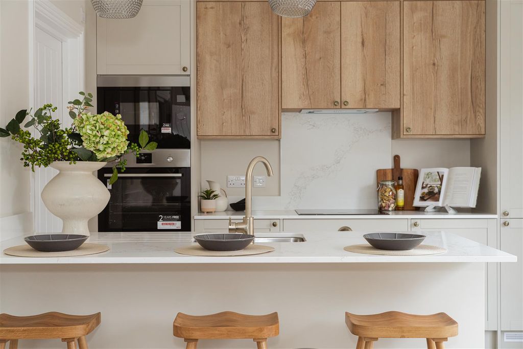 Property photo 3 of 21 4.Jpg