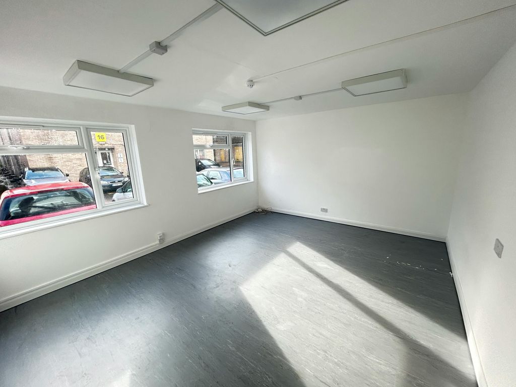 Property photo 3 of 7 Img_2291.Jpg