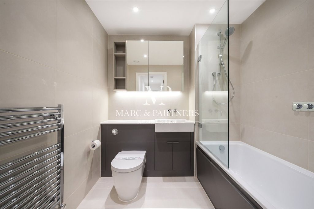 Property photo 3 of 13 Picture No. 06