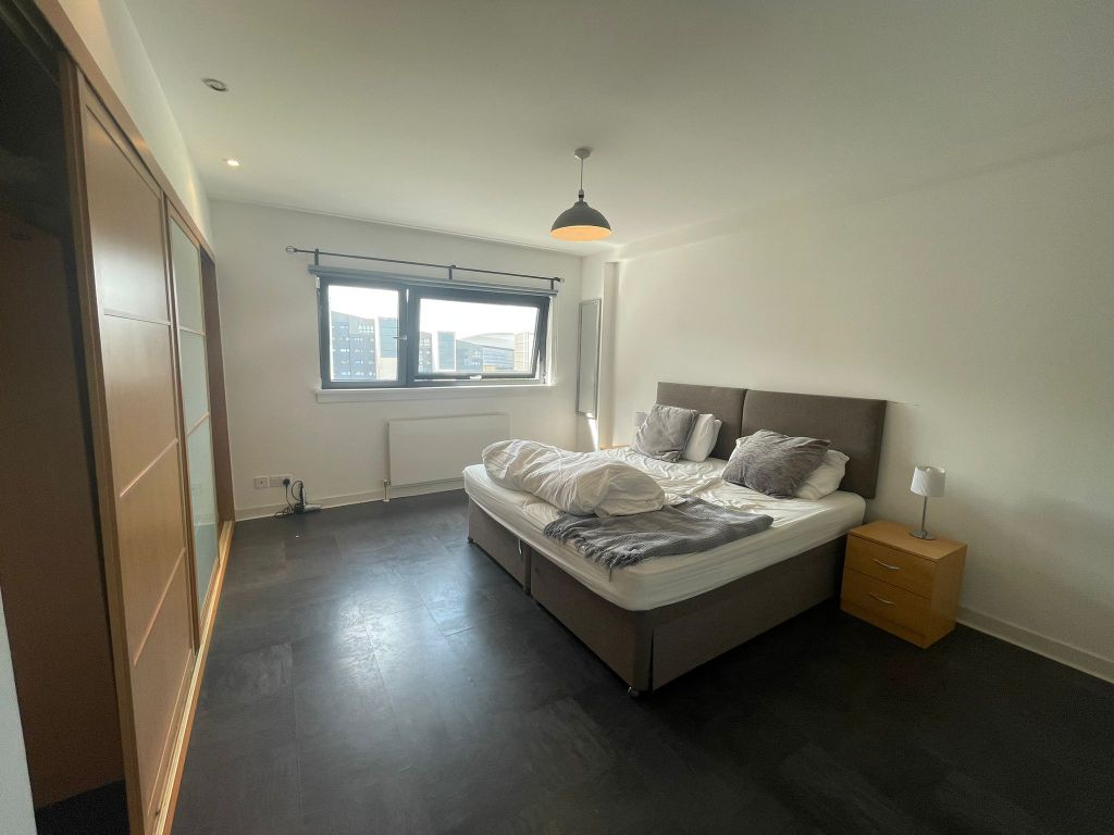 Property photo 2 of 26 Bed 2