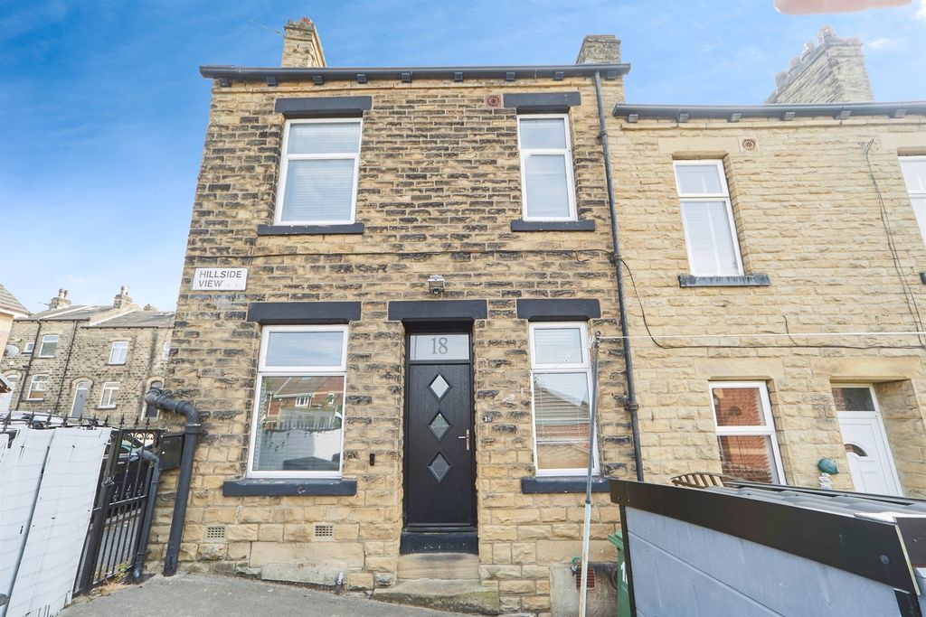 Property photo 1 of 17