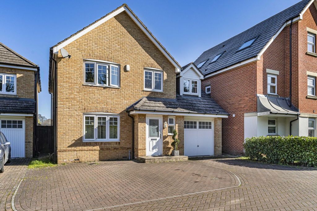 Property photo 1 of 12