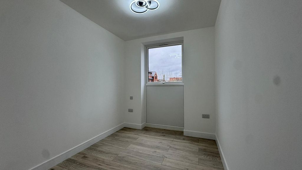 Property photo 3 of 6 Whatsapp Image 2026-01-09 At 12.18.38 (1).Jpeg