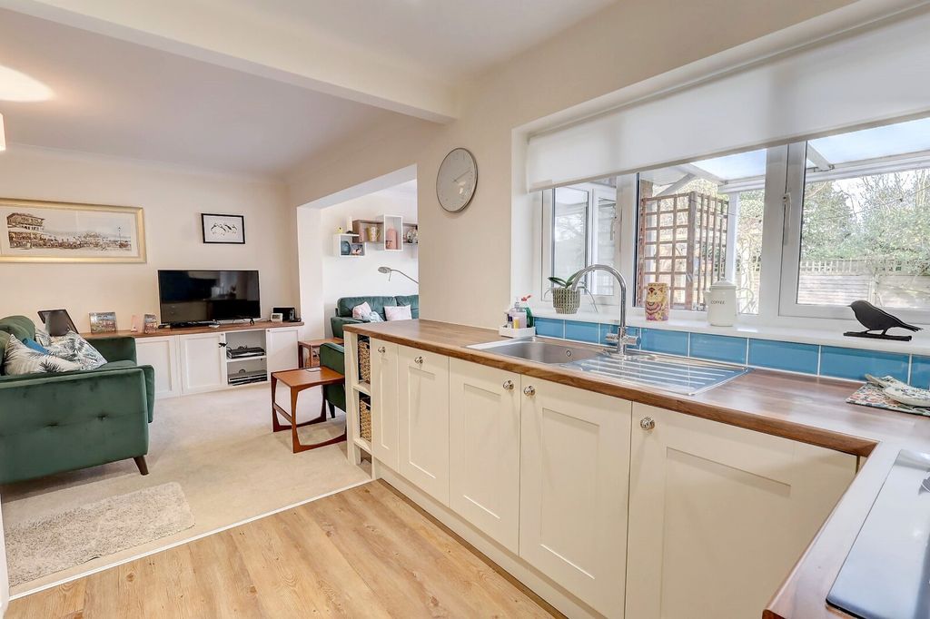 Property photo 2 of 15 Picture No. 05