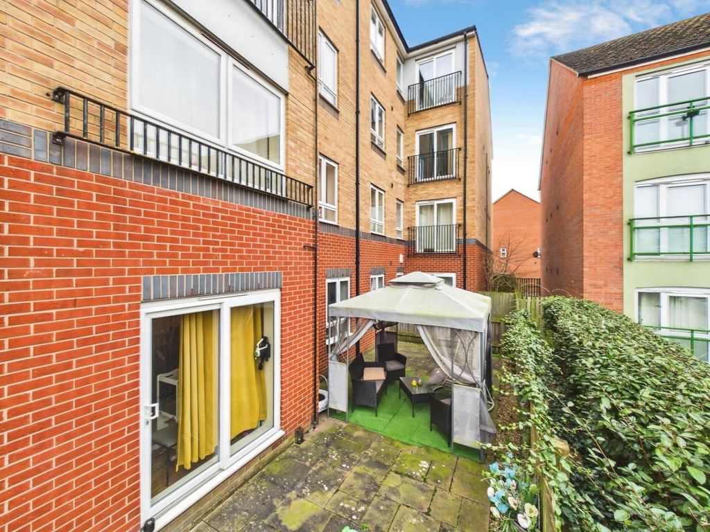 Property photo 1 of 12