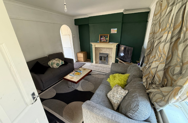 Property photo 3 of 9