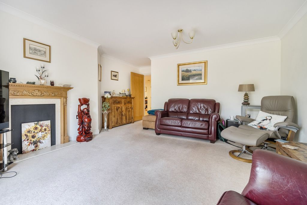 Property photo 3 of 22 1341178-15-68Af35...