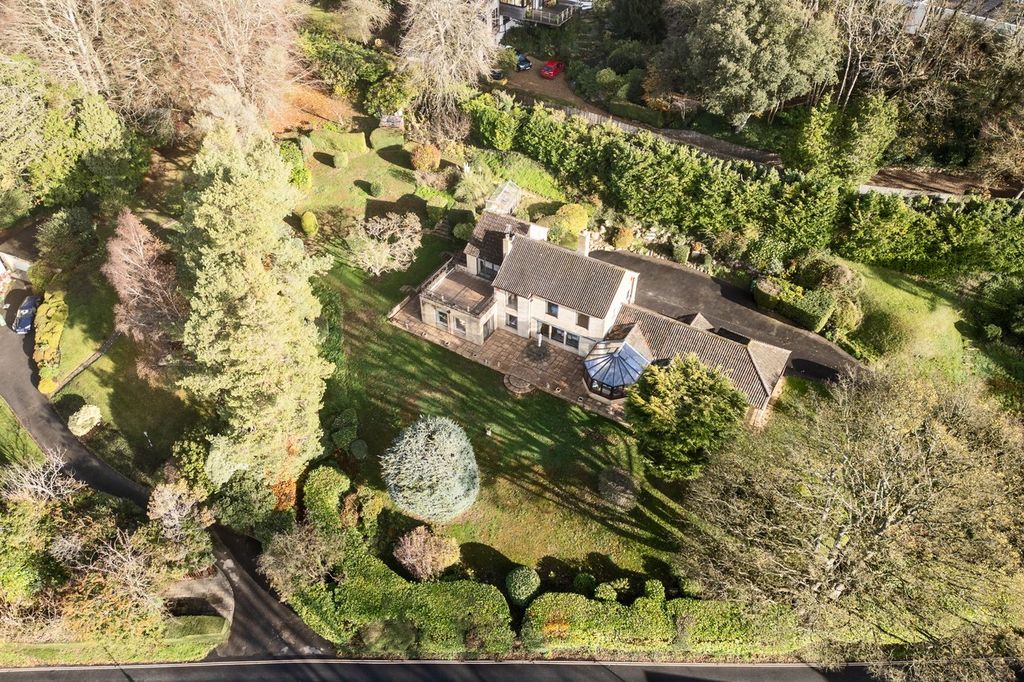 Property photo 2 of 22