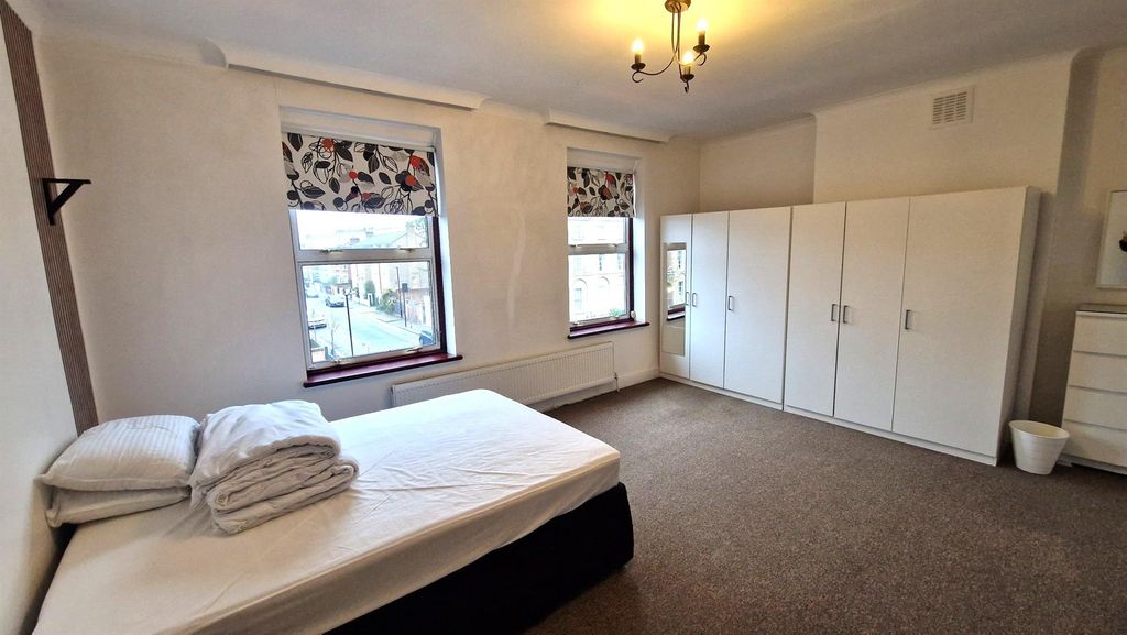 Property photo 2 of 6 New Photo Bedroom .Jpg